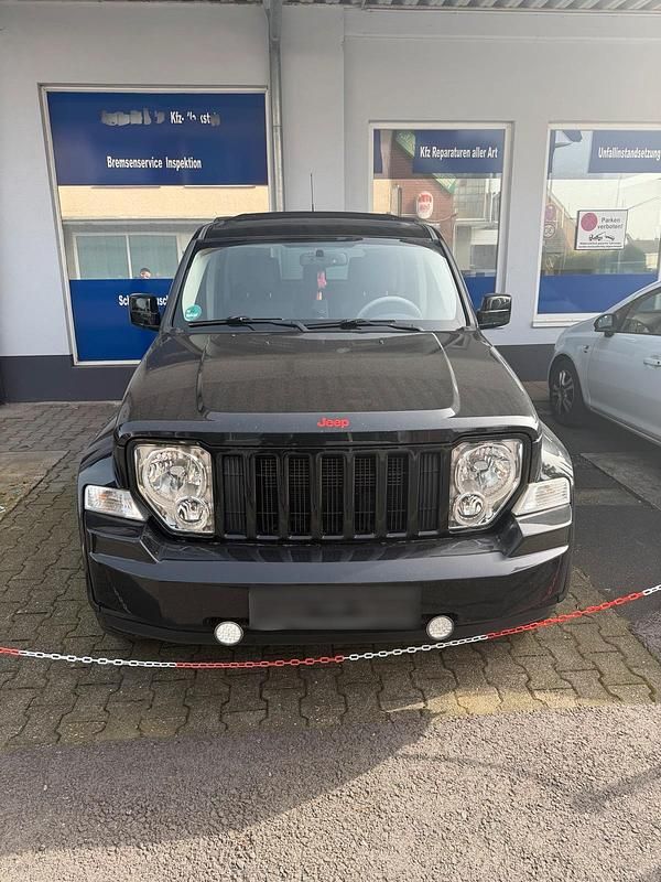Gebraucht Jeep Cherokee SRT 177 PS (130 kW) 2008 Schwarz SUV