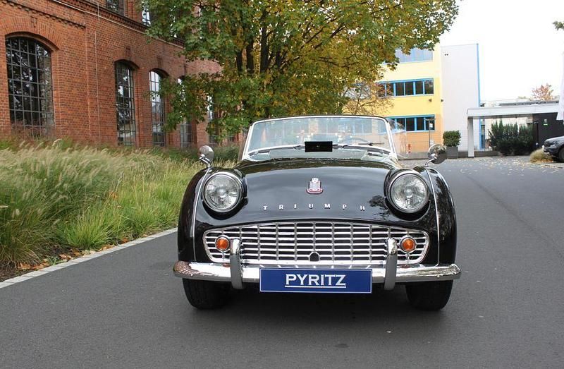 Gebraucht Triumph TR3 101 PS (74 kW) 1963 Schwarz Cabrio