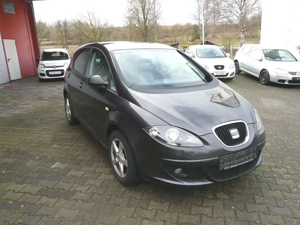 Używany Seat Altea 102 KM (75 kW) 2008 Szary Minivan