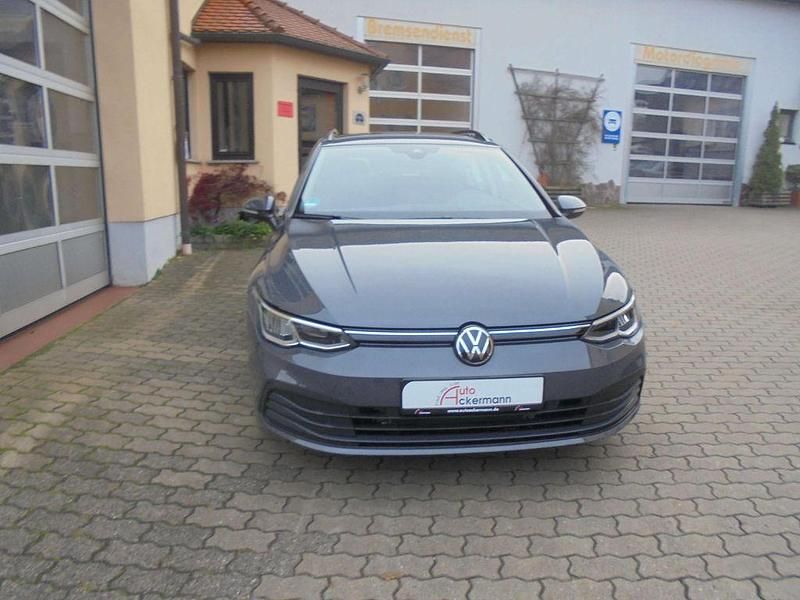Gebraucht VW Golf VIII 110 PS (80 kW) 2023 Grau Kombi