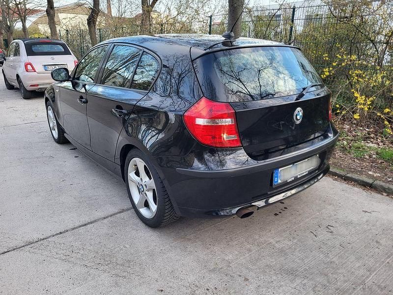 Brugt BMW 116 122 HK (89 kW) 2010 Sort Hatchback
