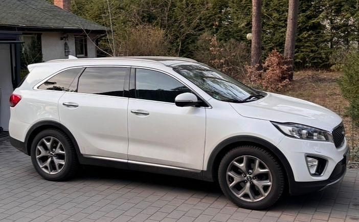 Weiß Gebraucht 2015 Kia Sorento Platinum Edition SUV | 13.000 € (Guter Preis) - Bild 1/4