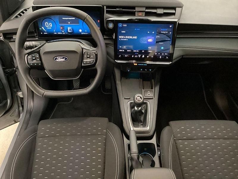 Gebraucht Ford Puma Titanium 125 PS (91 kW) 2025 Silber SUV