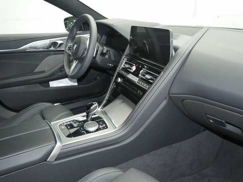 Gebraucht BMW 840 M Sport 333 PS (244 kW) 2025 Schwarz Coupé