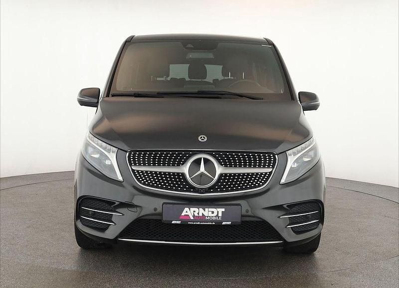 Gebraucht Mercedes V300 Avantgarde 237 PS (174 kW) 2023 Graphitgrau dunkel Van / Kleinbus