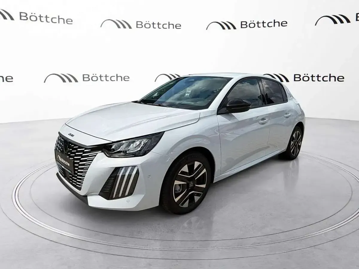 Neu Peugeot 208 Allure 101 PS (74 kW) 2025 Weiss/typ aussenverkleidung metalliclackierung Kleinwagen