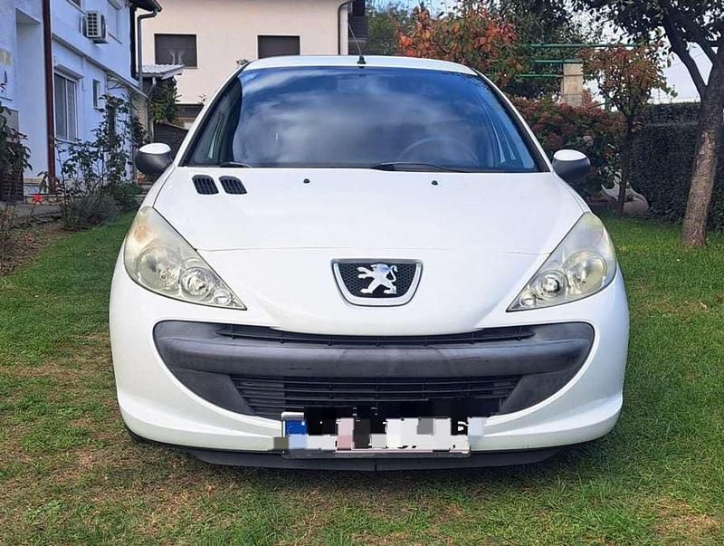 Gebraucht Peugeot 206 73 PS (53 kW) 2012 Limousine