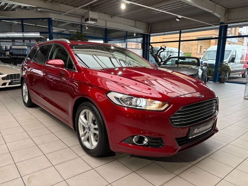Rot Gebraucht 2019 Ford Mondeo Titanium Kombi | 18.950 € (Fairer Preis) - Bild 1/4