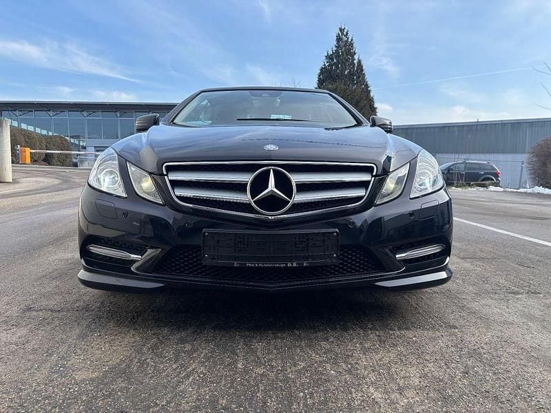 Gebraucht Mercedes E350 265 PS (194 kW) 2013 Schwarz Cabrio