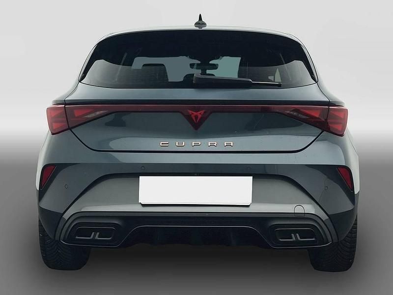 Usata Cupra Leon 150 CV (110 kW) 2025 Grigio Berlina