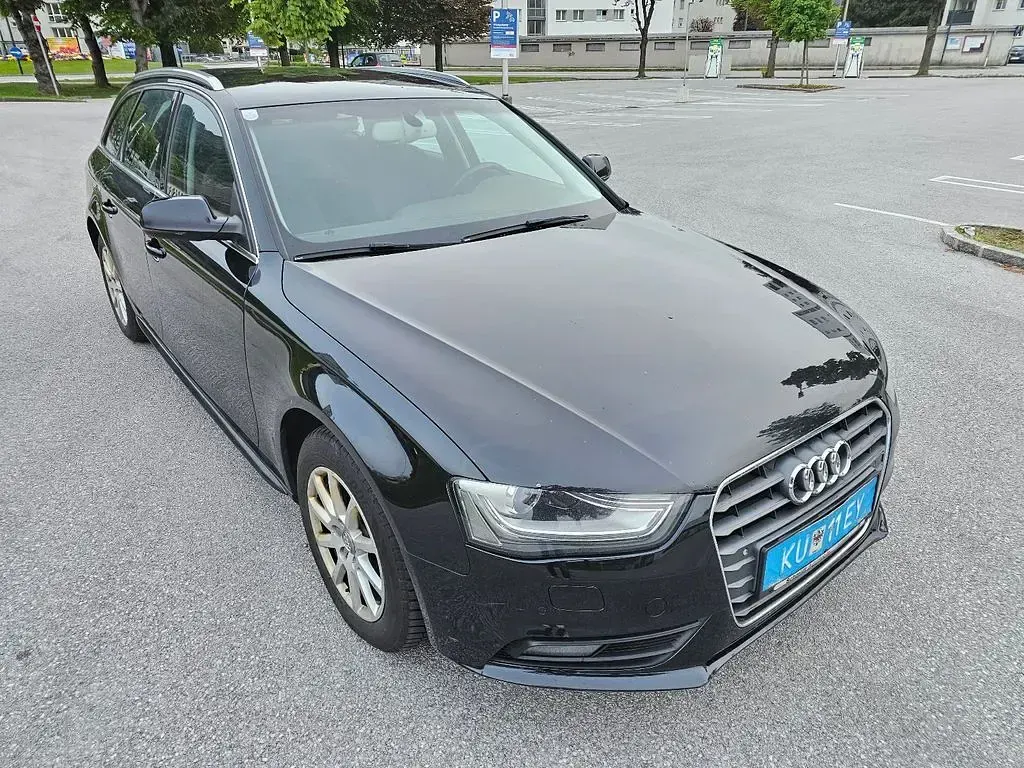 Second-hand Audi A4 Attraction 120 CP (88 kW) 2013 Negru Break
