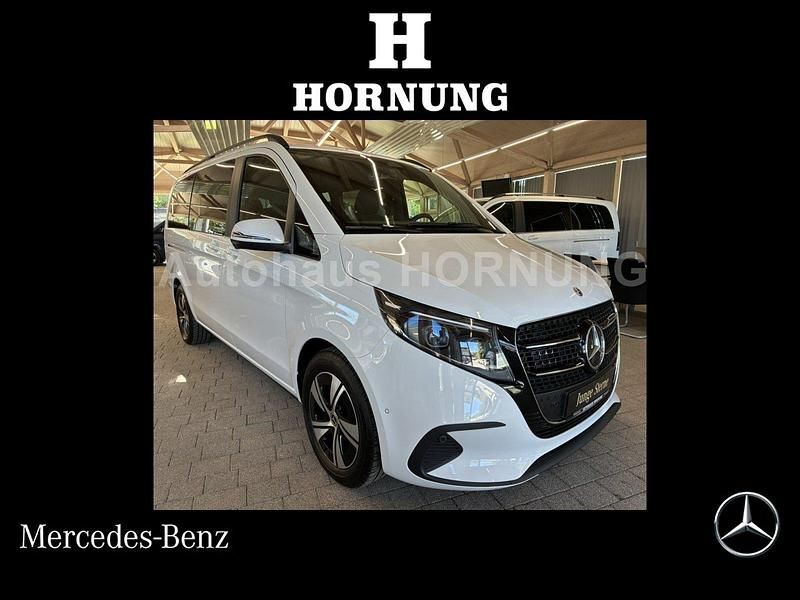 Bergkristallweiß metallic Gebraucht 2024 Mercedes V250 Style Van / Kleinbus | 65.900 € (Superpreis) - Bild 1/3