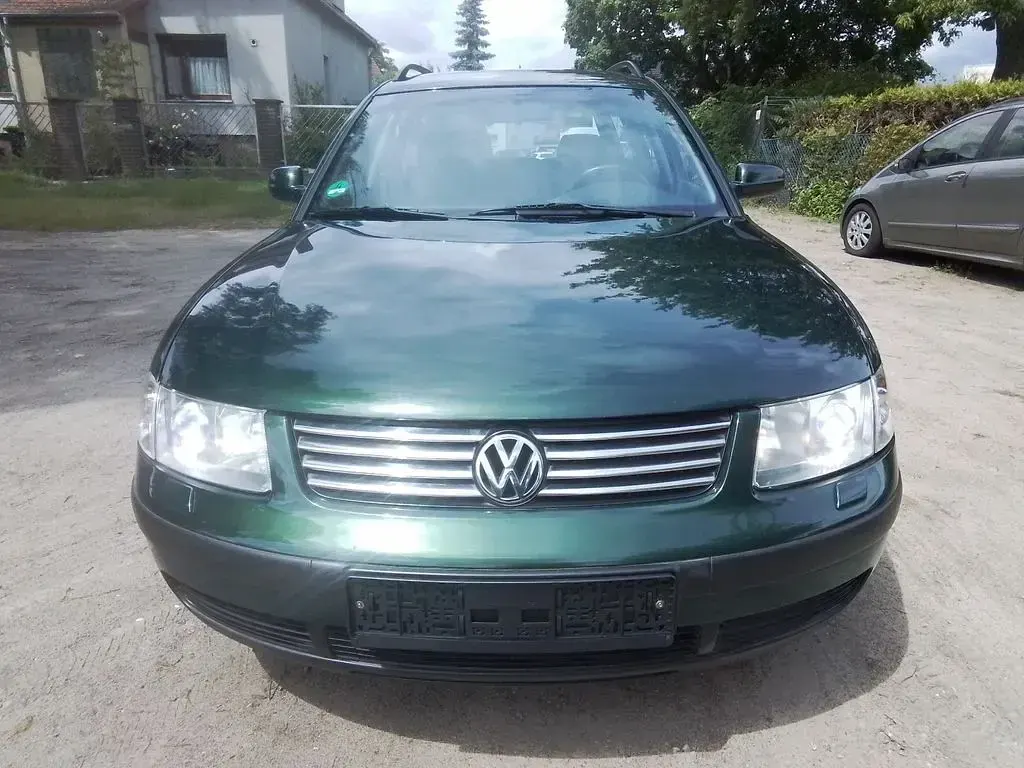 Gebraucht VW Passat 150 PS (110 kW) 1998 Grün Limousine