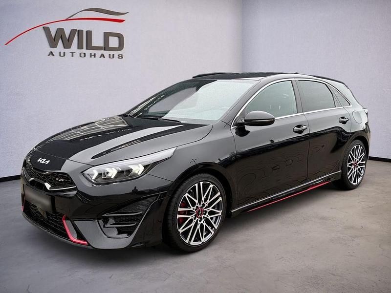 Gebraucht Kia Ceed GT GT 204 PS (150 kW) 2023 1k) zilinaschwarz met. (schwarz Limousine