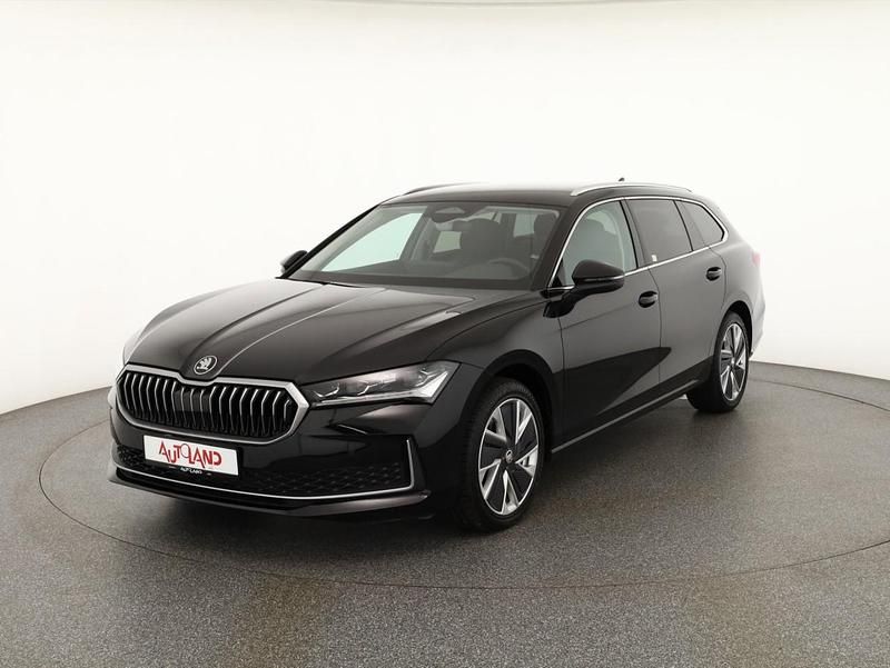 Schwarz Gebraucht 2024 Skoda Superb Kombi | 40.990 € (Superpreis) - Bild 1/3