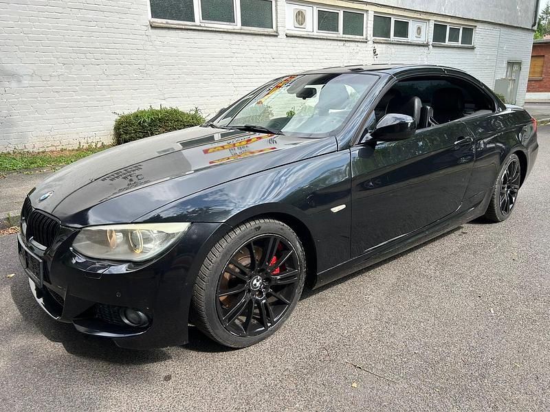 Schwarz Gebraucht 2010 BMW 325 Cabriolet M Sport Cabrio | 6.999 € - Bild 1/4