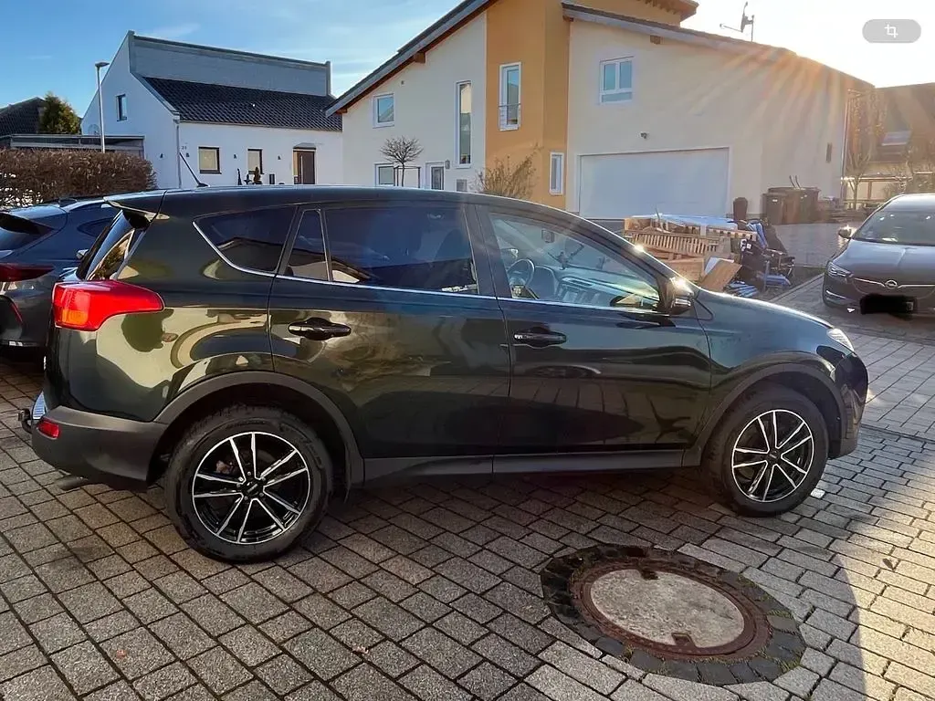 Gebraucht Toyota RAV4 Executive 124 PS (91 kW) 2013 Grün SUV