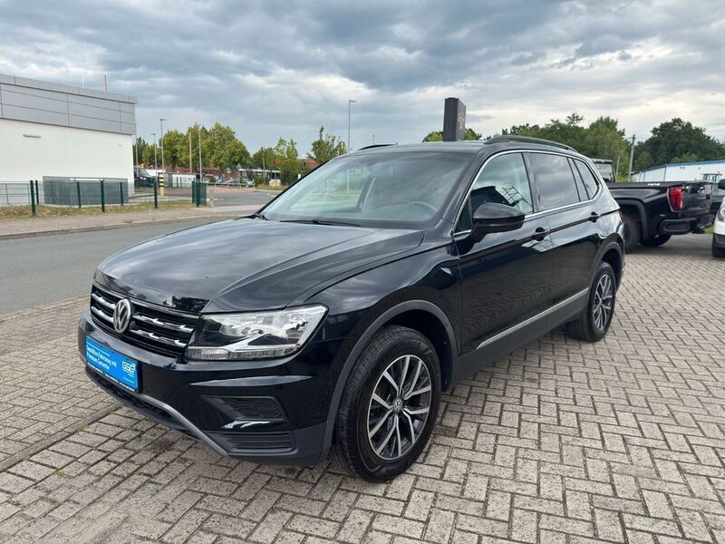 Schwarz Gebraucht 2020 VW Tiguan Life SUV | 24.100 € (Fairer Preis) - Bild 1/4