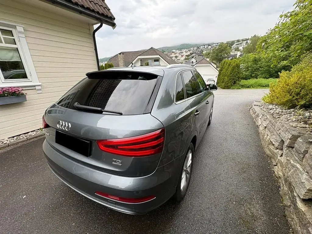 Gebraucht Audi Q3 S-Line 140 PS (102 kW) 2014 Grau SUV