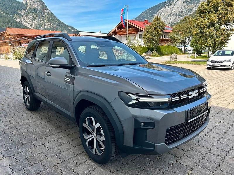 Grau Neu 2025 Dacia Bigster Expression SUV | 29.900 € (Fairer Preis) - Bild 1/4
