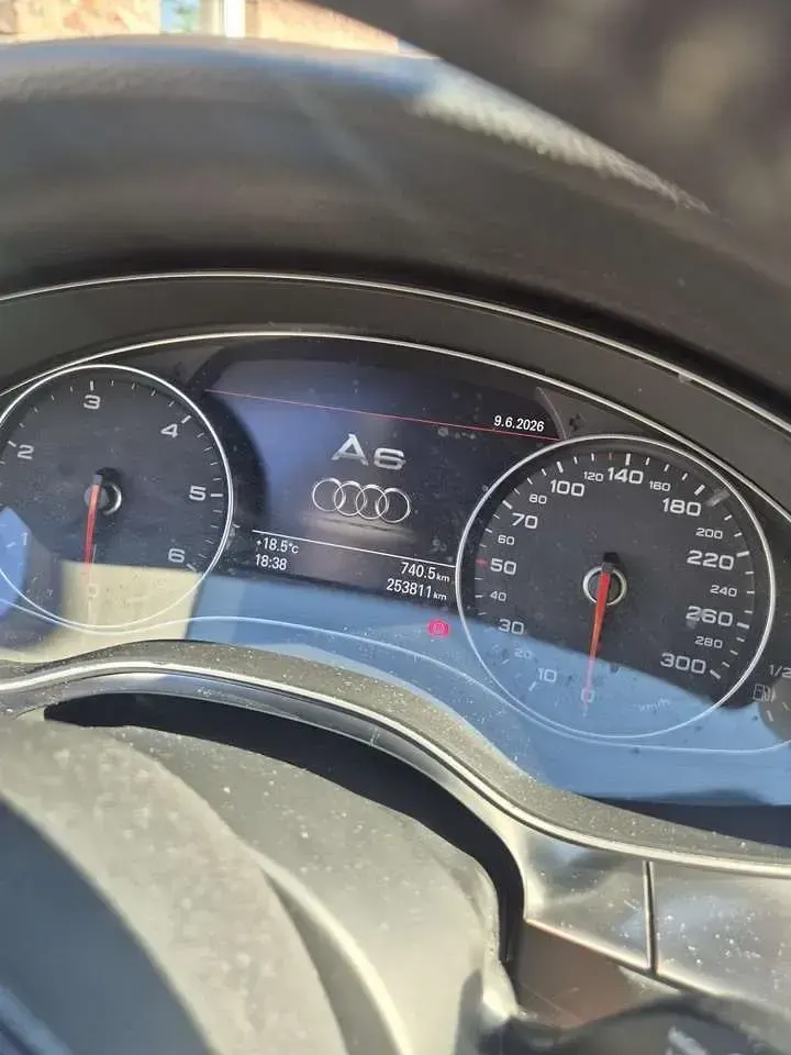 Gebraucht Audi A6 177 PS (130 kW) 2013 Grau Kombi