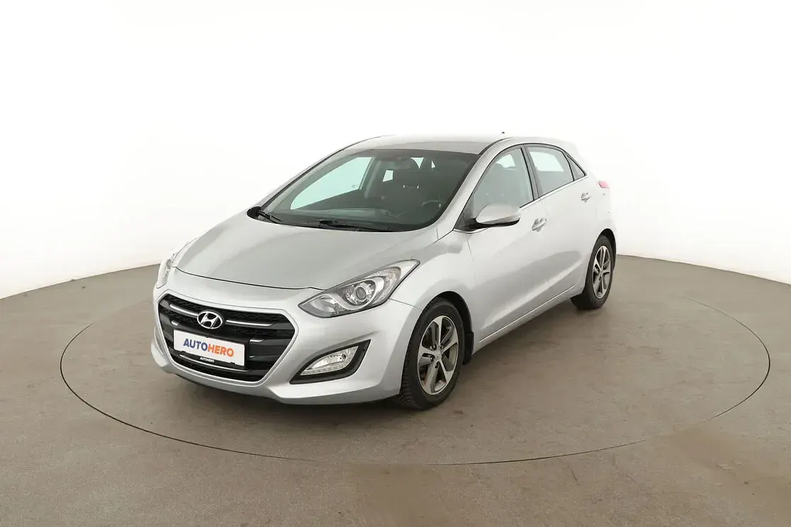 Gebraucht Hyundai i30 Trend 135 PS (99 kW) 2016 Limousine