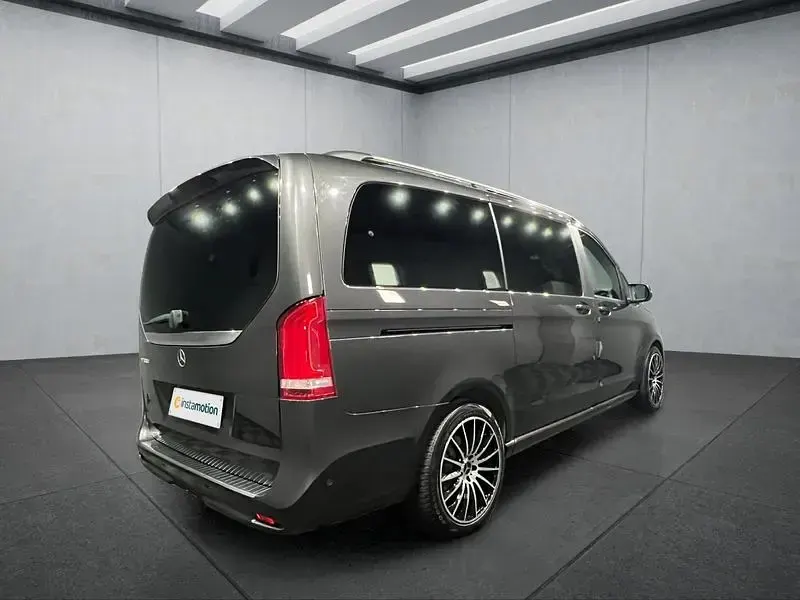 Gebraucht Mercedes V300 237 PS (174 kW) 2022 Andere Van / Kleinbus