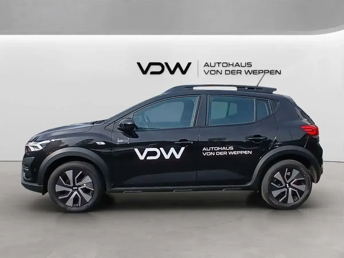 Neu Dacia Sandero Expression 101 PS (74 kW) 2025 Perlmuttschwarz Kleinwagen