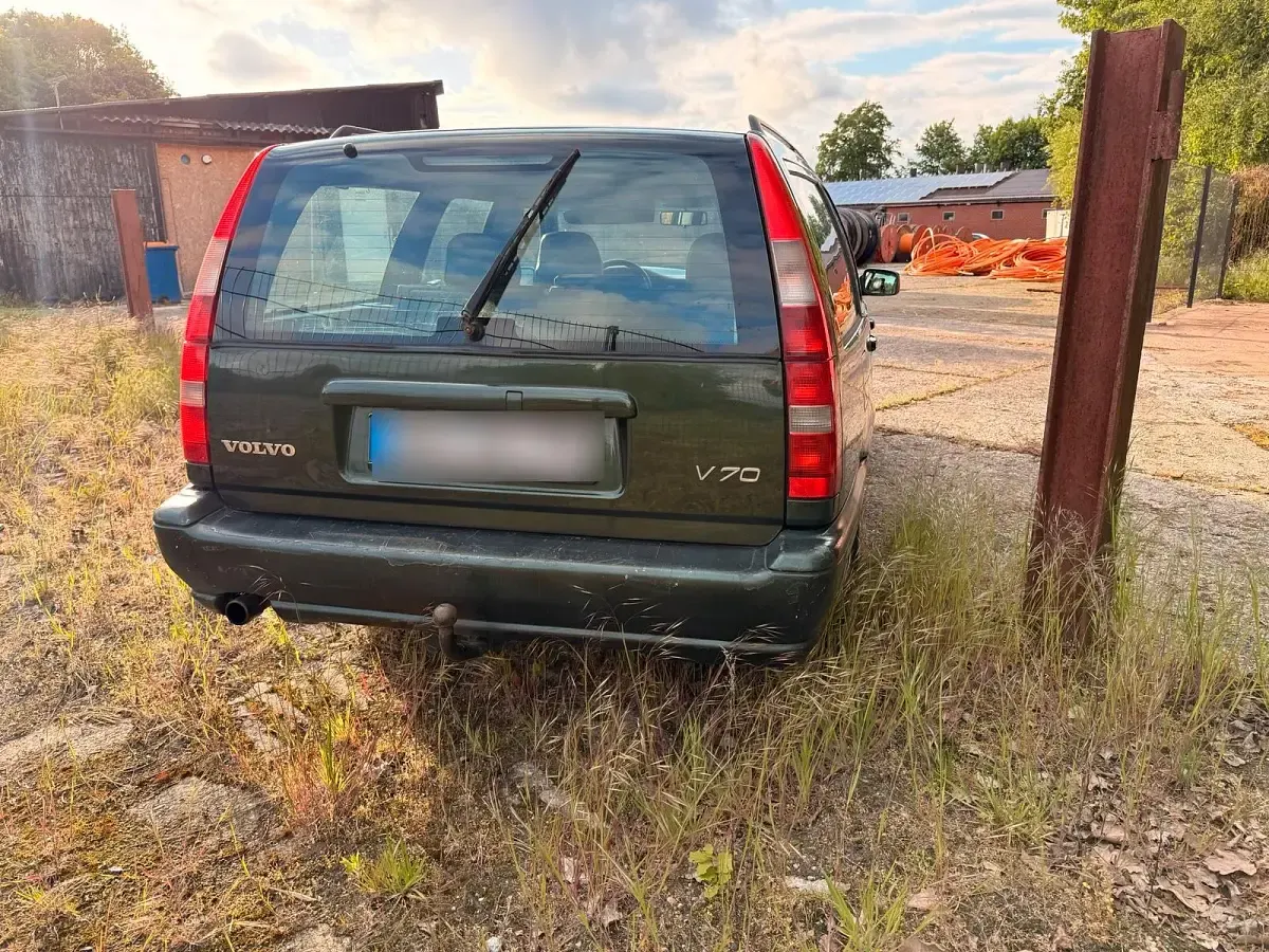 Gebraucht Volvo V70 144 PS (105 kW) 1997 Grün Kombi