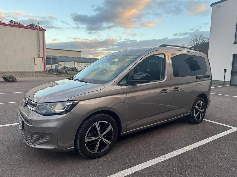 Gebraucht VW Caddy Life 114 PS (83 kW) 2022 Grau Van / Kleinbus
