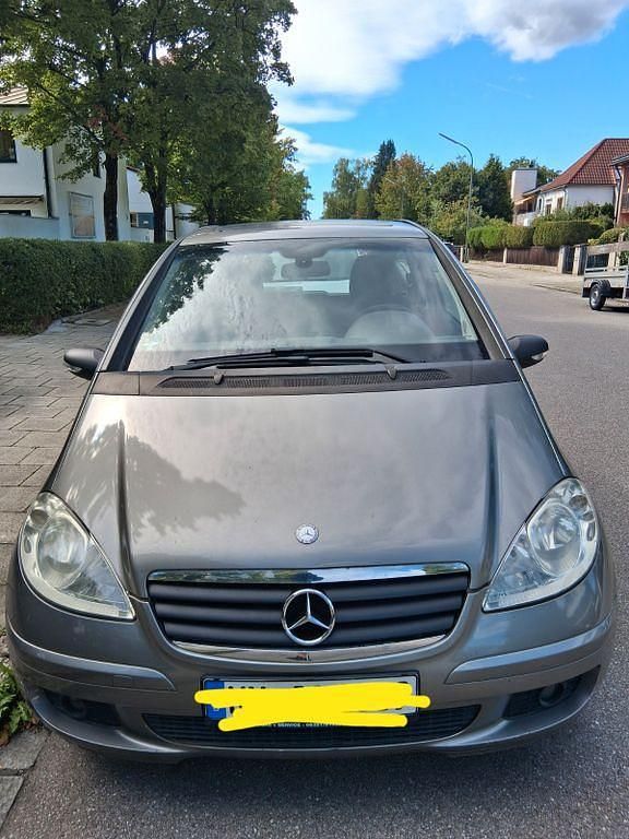 Silber Gebraucht 2005 Mercedes A150 Classic Limousine | 2.000 € (Guter Preis) - Bild 1/4