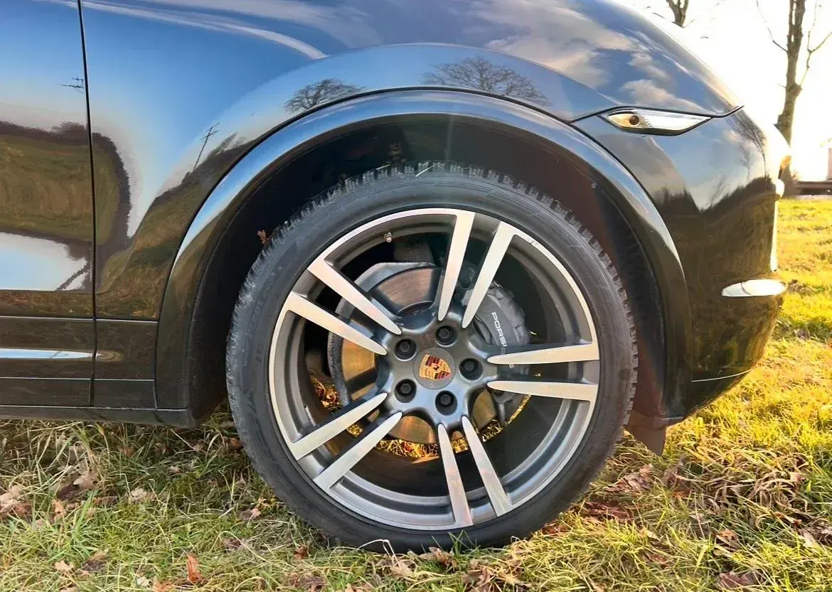 Gebraucht Porsche Cayenne 245 PS (180 kW) 2012 Schwarz SUV