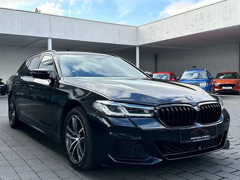 Gebraucht BMW 530 M Sport 252 PS (185 kW) 2021 Schwarz Kombi