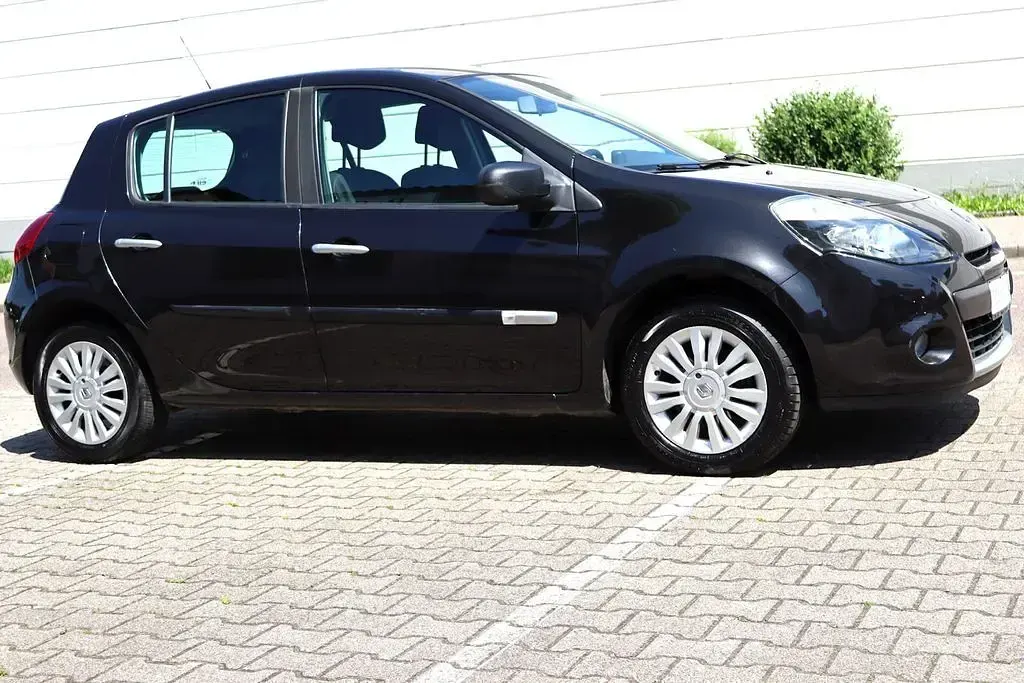 Gebraucht Renault Clio Dynamique 75 PS (55 kW) 2011 Schwarz Limousine