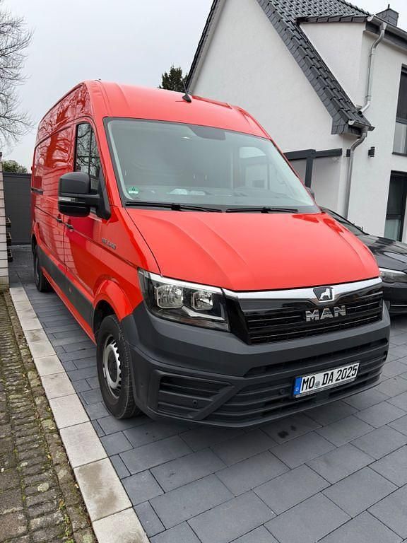 Gebraucht MAN TGE 140 PS (102 kW) 2019 Rot Van