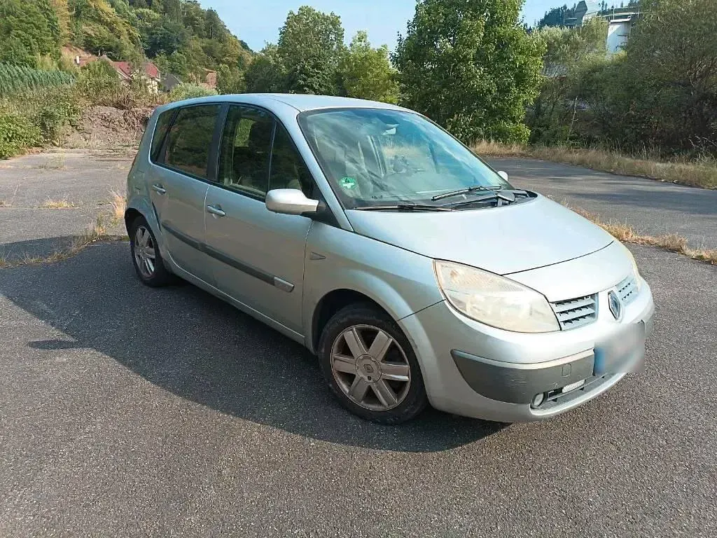 Gebraucht Renault Mégane GrandTour 113 PS (83 kW) 2005 Silber Kombi