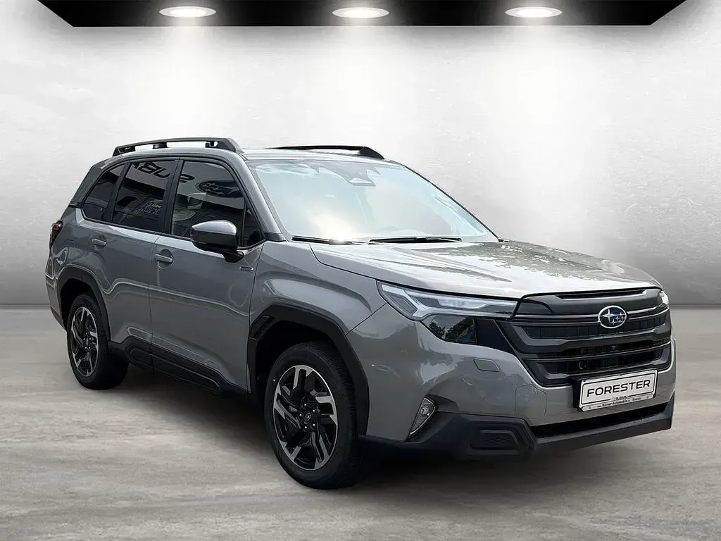 Neu Subaru Forester Exclusive+ 136 PS (100 kW) 2026 Grau SUV