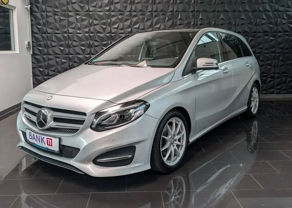 Gebraucht Mercedes B220 184 PS (135 kW) 2017 Silber Kleinwagen