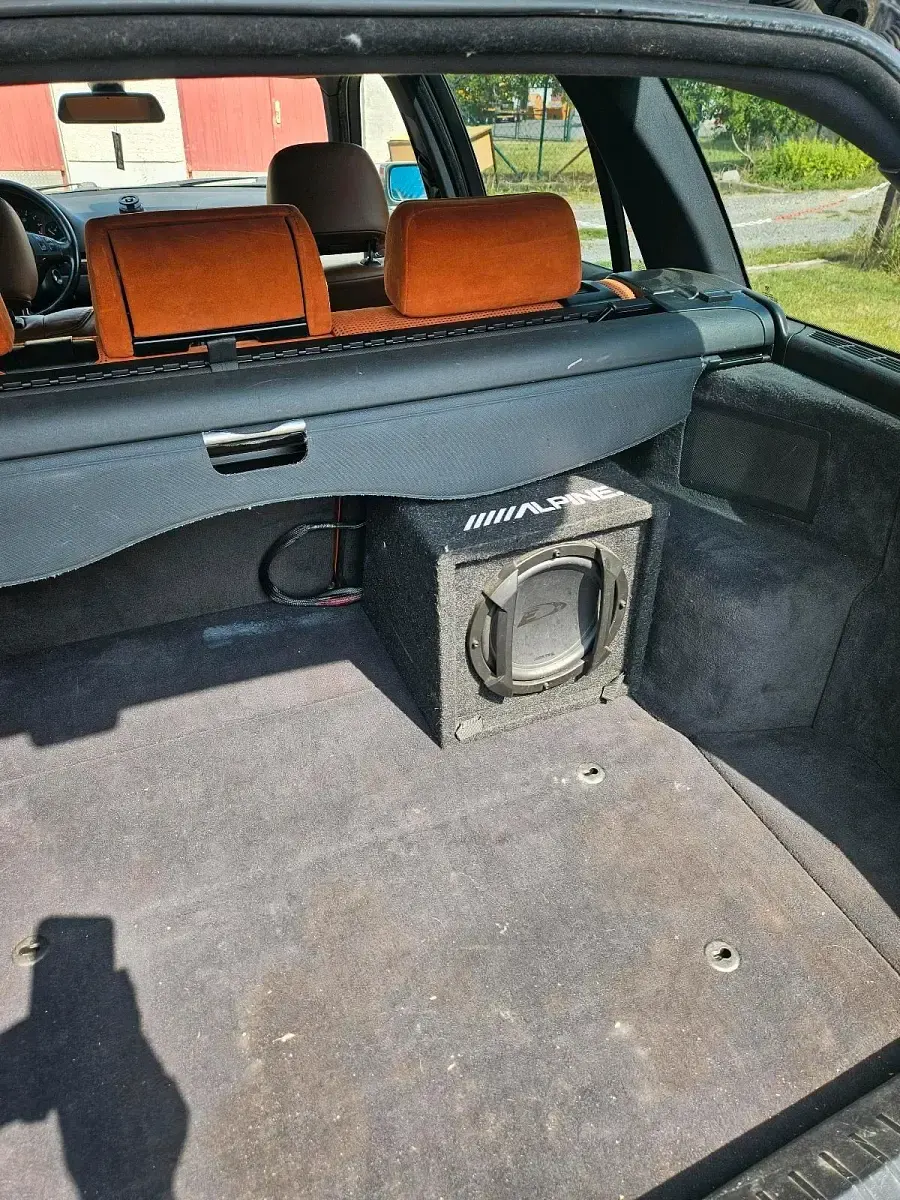 Gebraucht BMW 318 143 PS (105 kW) 2004 Schwarz Kombi