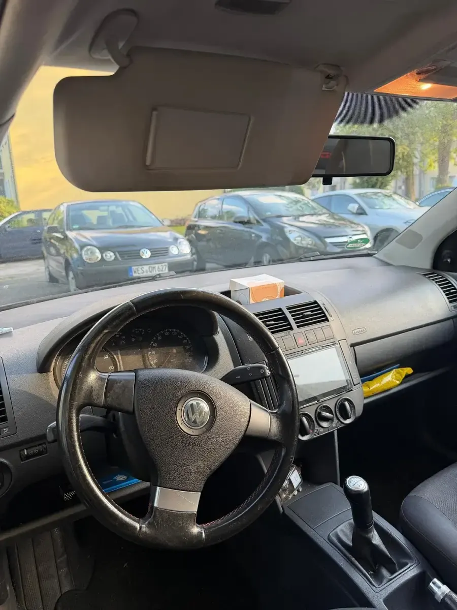 Gebraucht VW Polo 54 PS (39 kW) 2005 Schwarz Kleinwagen