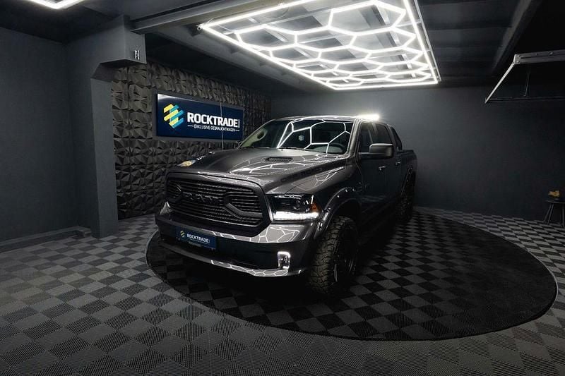 Grau Gebraucht 2019 Dodge Ram Abholung | 37.990 € (Guter Preis) - Bild 1/4