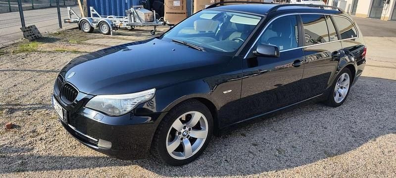 Gebraucht BMW 525 218 PS (160 kW) 2007 Schwarz Kombi