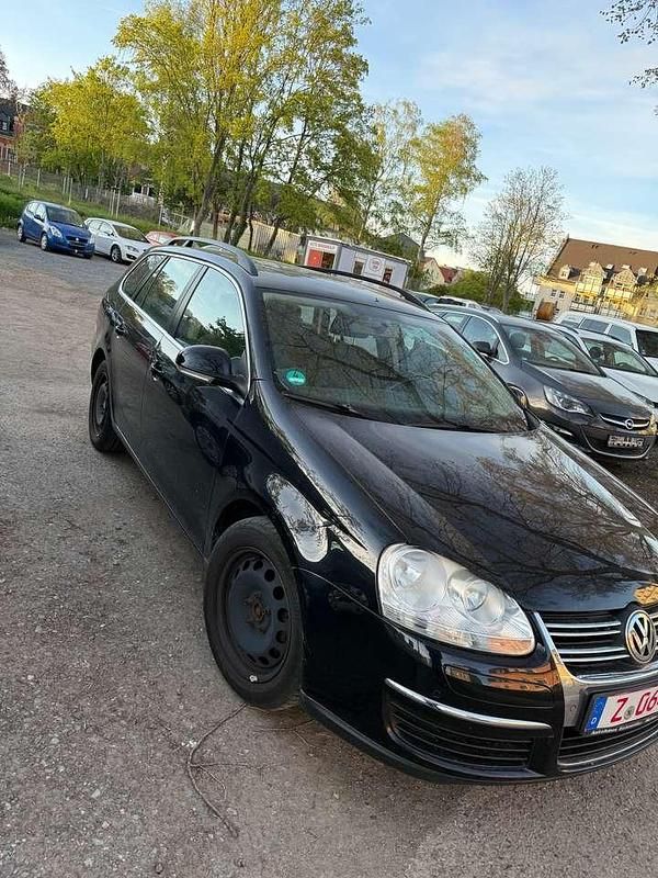 Gebraucht VW Golf VI Comfortline 122 PS (89 kW) 2009 Deep black perleffekt Kleinwagen