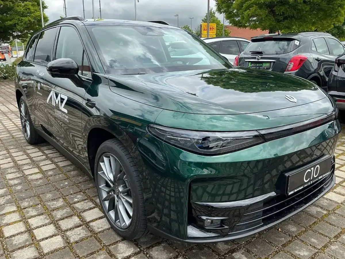 Gebraucht Leapmotor C10 439 kW (598 PS) 2026 Glazed green SUV