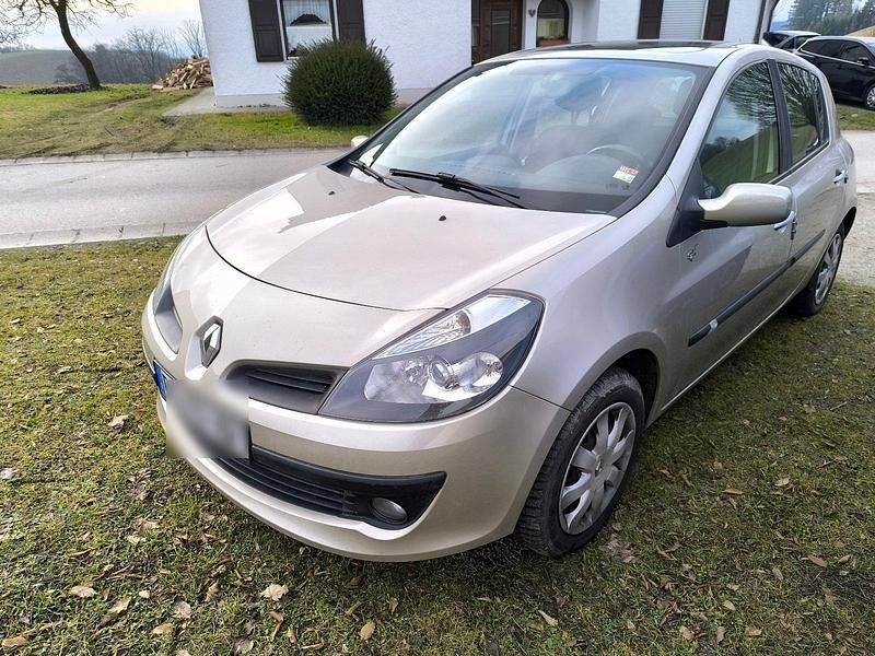 Gebraucht Renault Clio II 88 PS (64 kW) 2006 Braun Kleinwagen