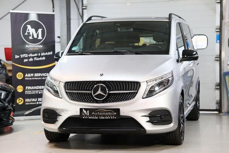 Brillantsilber Gebraucht 2022 Mercedes V250 AMG Van / Kleinbus | 46.499 € (Superpreis) - Bild 1/3