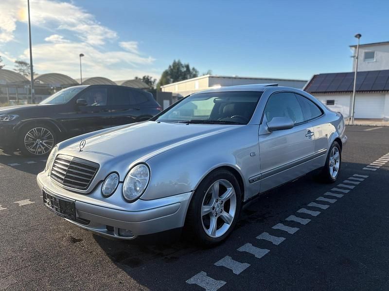 Silber Gebraucht 1999 Mercedes CLK320 Coupé | 3.200 € (Guter Preis) - Bild 1/4
