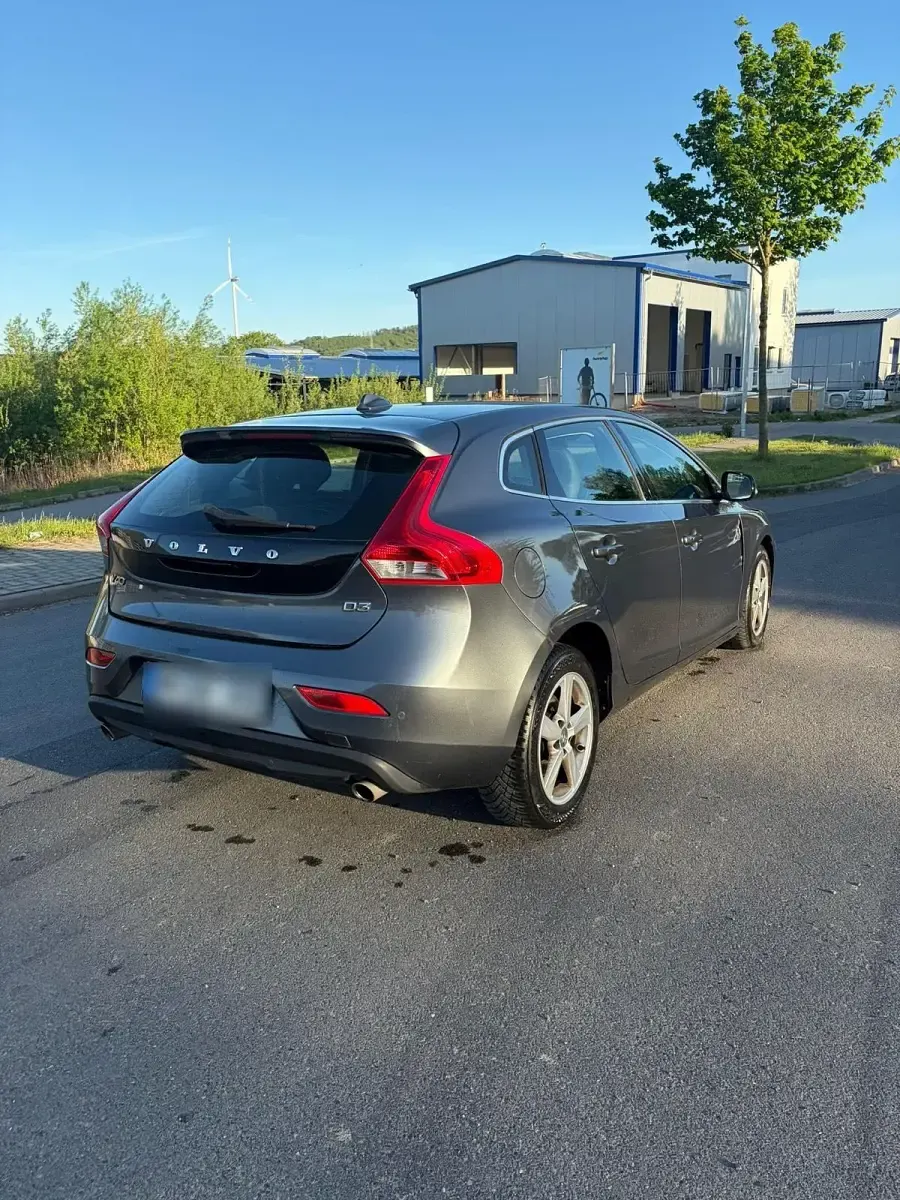 Second-hand Volvo V40 150 CP (110 kW) 2013 Gri Berlinǎ
