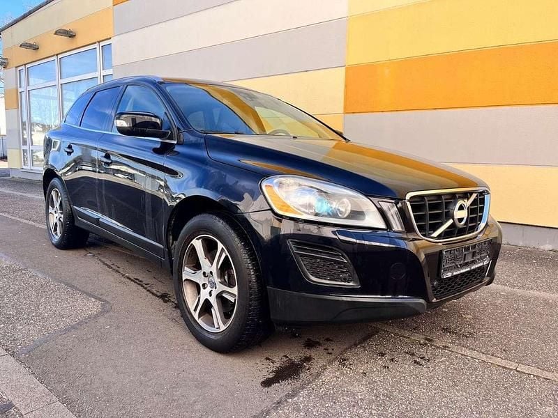 Gebraucht Volvo XC60 Summum 163 PS (119 kW) 2010 Schwarz SUV