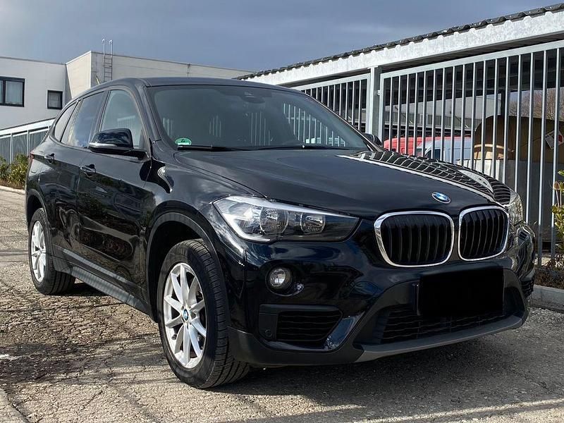 Gebraucht BMW X1 Advantage 192 PS (141 kW) 2017 Schwarz SUV